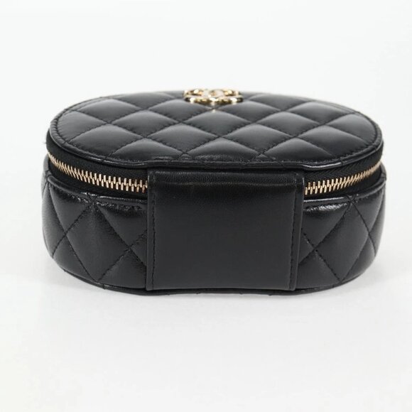 CHANEL Matelasse Pouch Lamb Skin Black Gold CC Auth 132970M - Picture 7 of 16